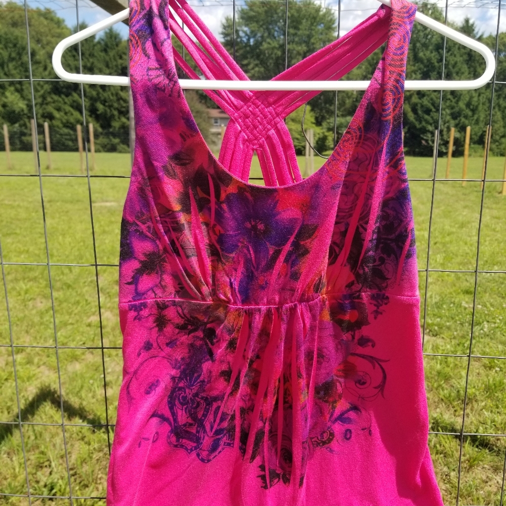 Decree pink tank top M